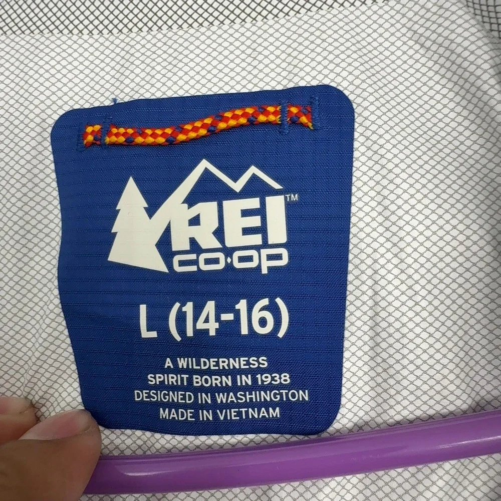 Rei Co-Op pit 18